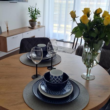 Daira Apartments Ustronie Morskie Bagian luar foto